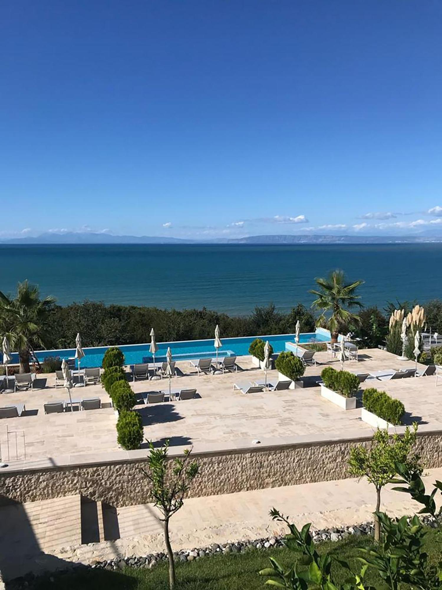Deluxe Villa Jante Infinity Pool Durres Exterior photo